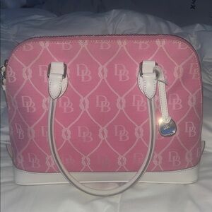 Dooney & Bourke Pink & White Logo Dome Satchel. 🎀 BARBIE VIBES🎀